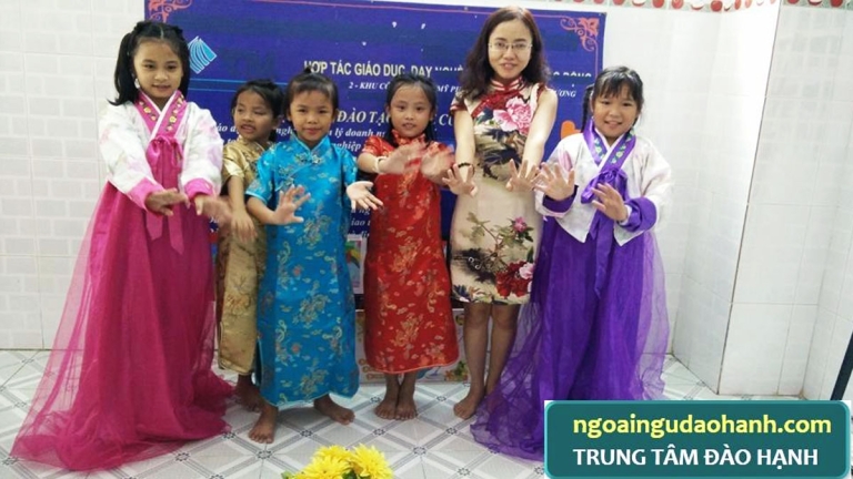 Trung tâm Ngoại ngữ Đào Hạnh