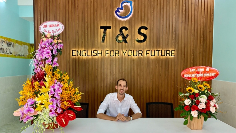Trung tâm Ngoại ngữ Kỹ năng vượt trội T&S