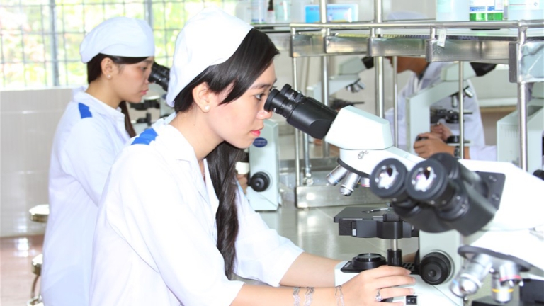 Đại Học Lạc Hồng