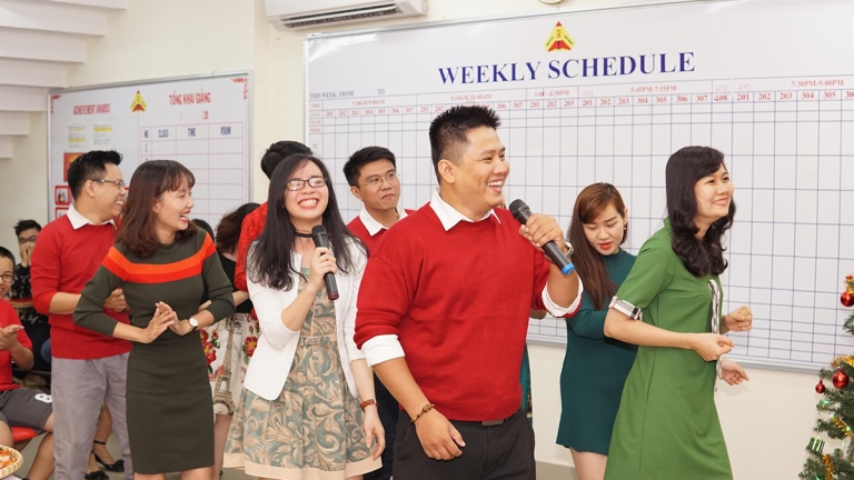 Trường  Ngoại Ngữ Không Gian