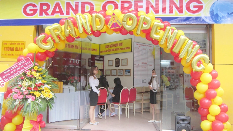 Trường  Ngoại Ngữ Không Gian