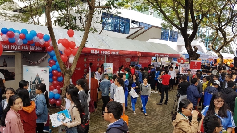 Khoa Du Lịch - Trường Đại học Huế