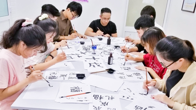 Trung tâm Nhật ngữ Rakuraku