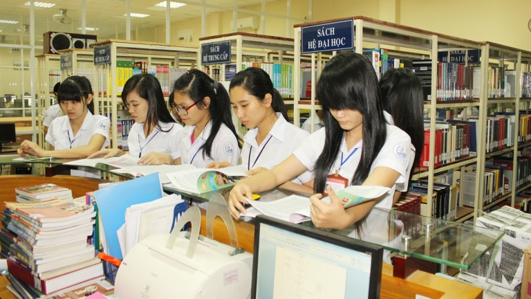 Trường Trung cấp Phương Nam