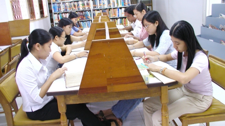 Trung Tâm Ngoại Ngữ Đại Học Nông Lâm TP.HCM