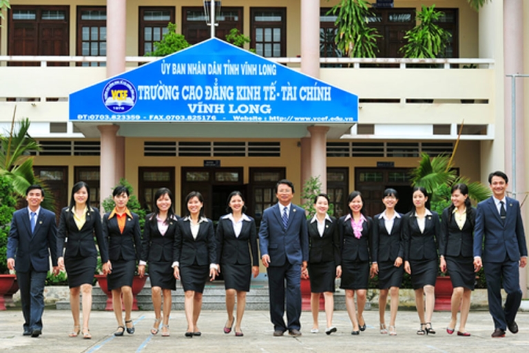 Đội ngũ giáo viên chuyên nghiệp