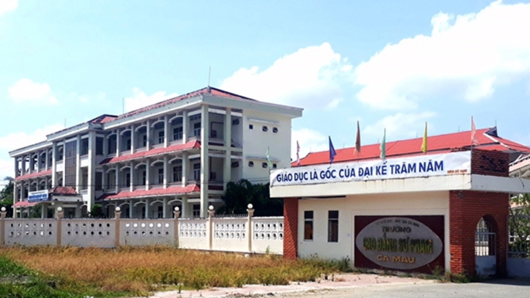 Trường Cao Đẳng Sư Phạm Cà Mau