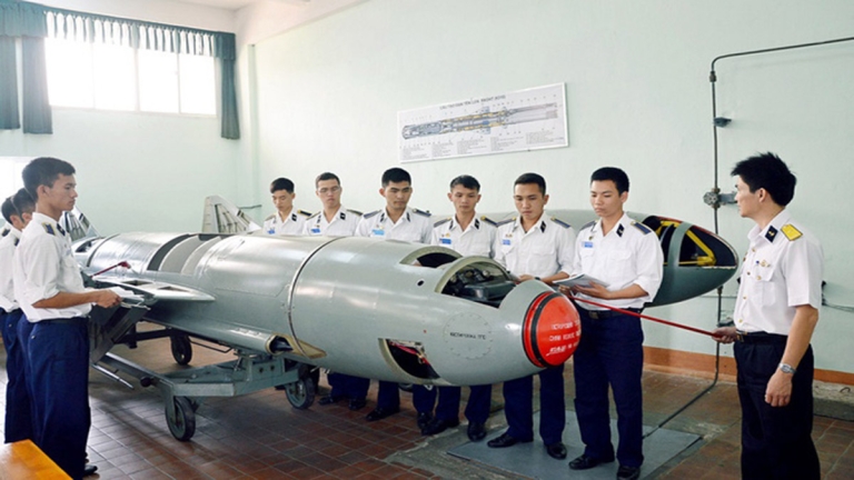 Học viện Hải quân