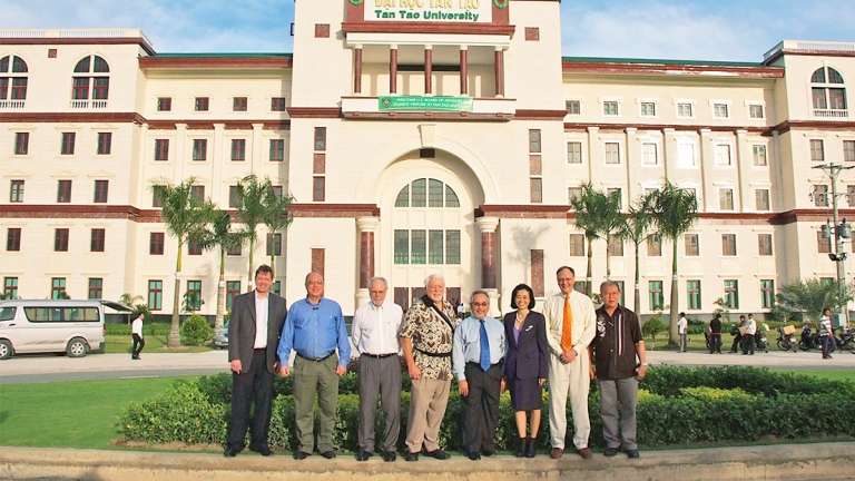 Trường Đại học Tân Tạo 