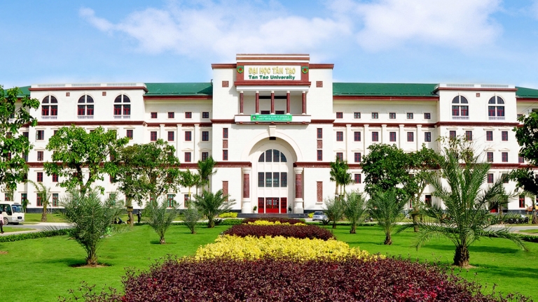 Trường Đại học Tân Tạo 