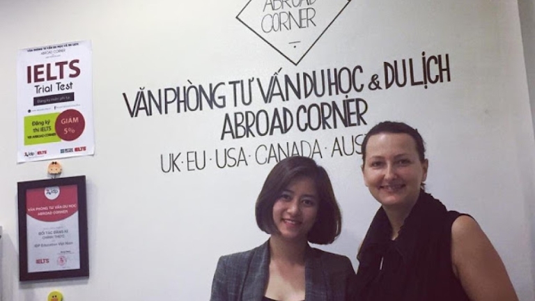 Công ty Tư vấn Du học và Du lịch Abroad Corner
