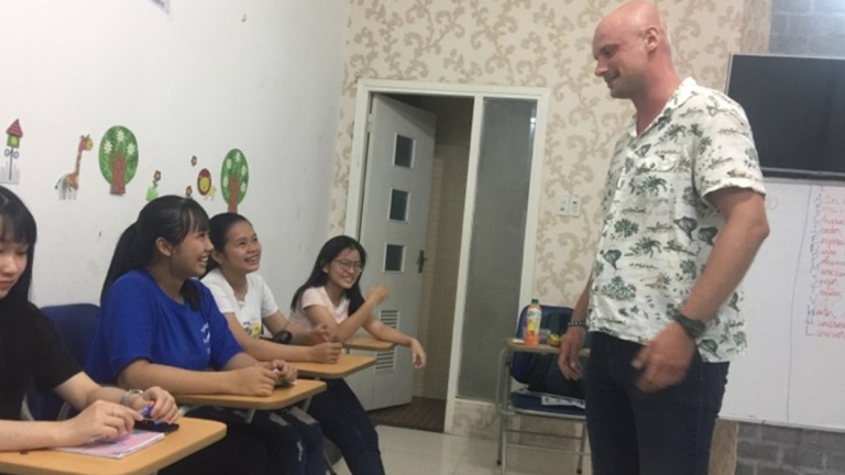 Trung tâm Ngoại ngữ Skyline