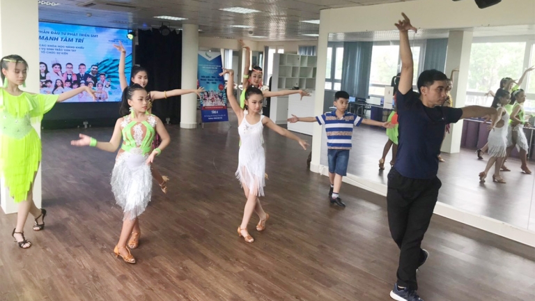 Công ty Cổ phần Phát triển Công nghệ Giáo dục SMT