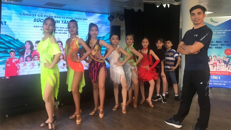 Công ty Cổ phần Phát triển Công nghệ Giáo dục SMT