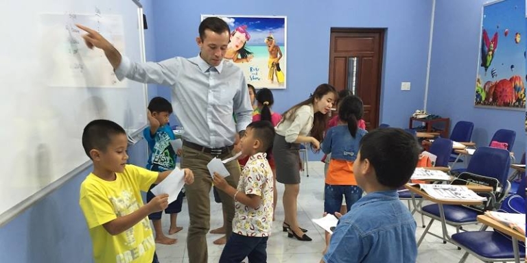 Trung tâm Ngoại ngữ Nhật - Mỹ