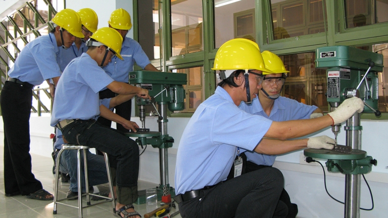 Trường Cao đẳng nghề quốc tế VABIS HONG LAM