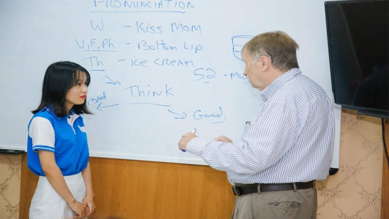 Trung tâm Ngoại ngữ VAE