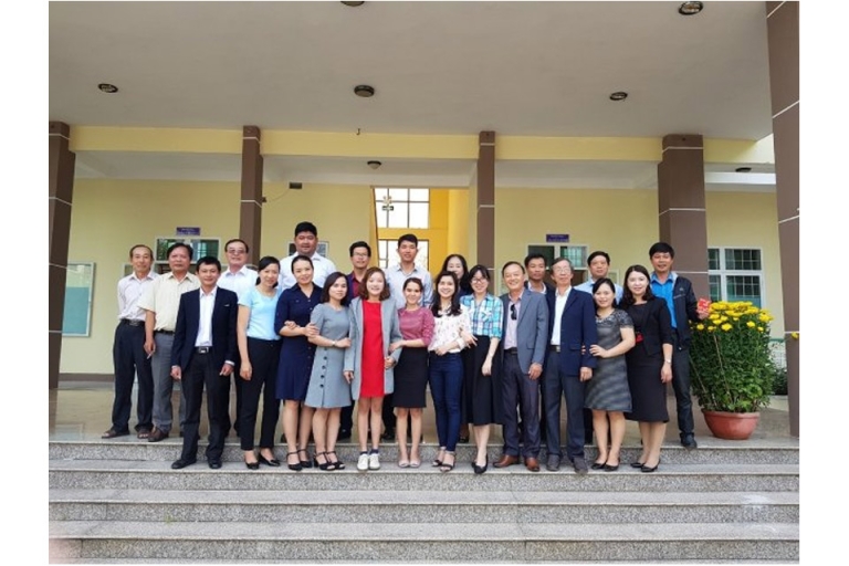 cán bộ, giảng viên trường