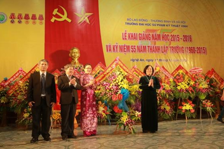 Lễ khai giảng