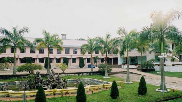 TRƯỜNG CĐ NGHỀ GTVT TW1