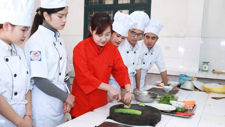 Trường Cao Đẳng Thương mại và Du lịch