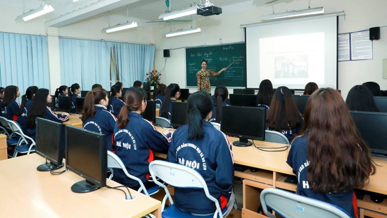 Trường Cao Đẳng Thương mại và Du lịch