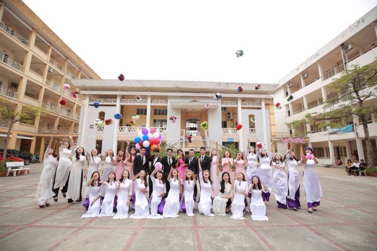 52 năm xây dựng và trưởng thành của trường