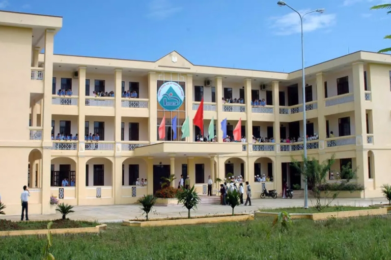 Trường Cao đẳng Công nghệ và Kinh tế Bảo Lộc không ngừng phấn đấu trở thành nơi đào tạo giáo dục uy tín của khu vực (Nguồn: BLC)