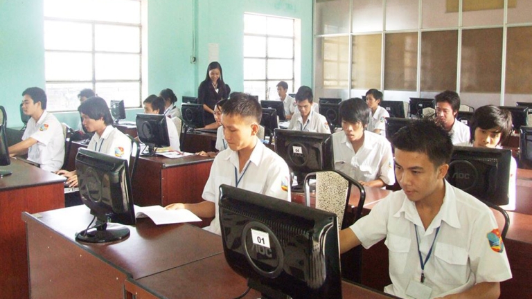 Trường Cao Đẳng Nghề Số 8 - Bộ Quốc Phòng