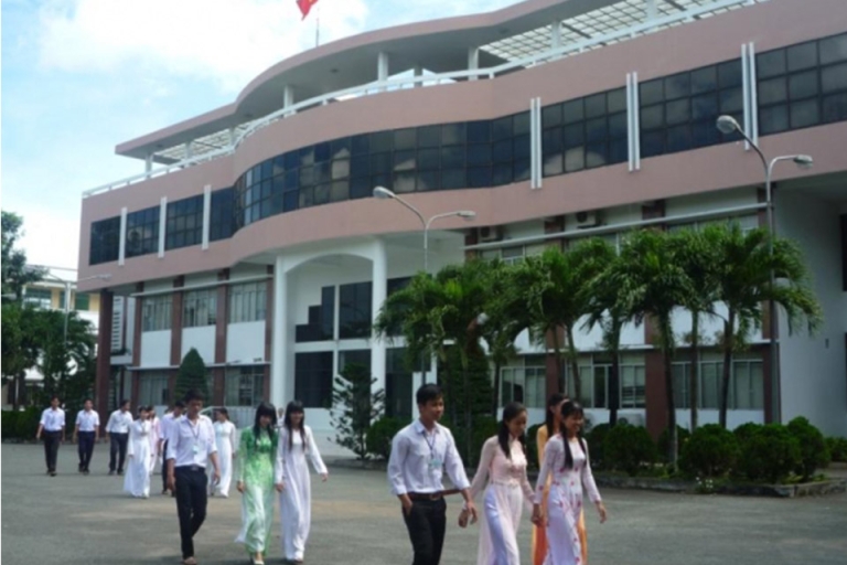 truong-cao-dang-nong-lam-dong-bac-4