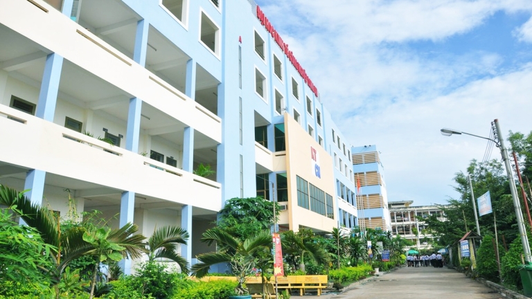 Trường Đại Học Kinh Tế Công Nghiệp Long An