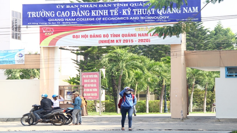  Trường Cao đẳng Kinh tế - Kỹ thuật Quảng Nam        