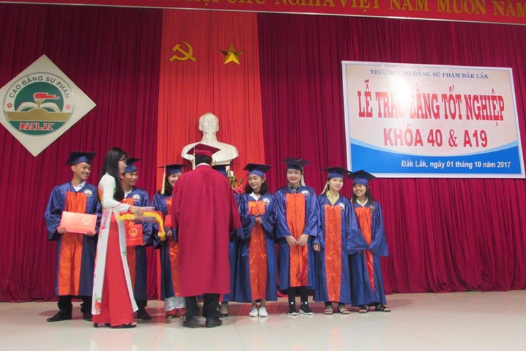 Đào tạo nguồn nhân lực có trình độ cao đẳng các ngành Sư phạm