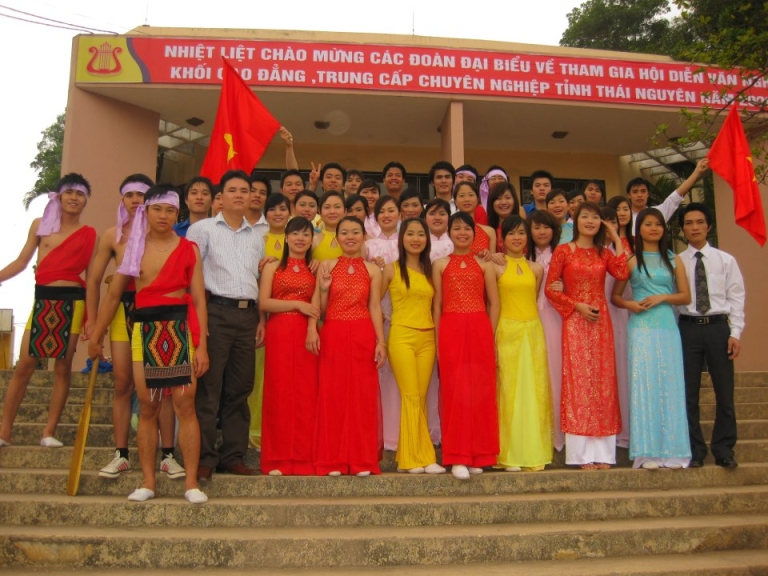 Trường Cao Đẳng Công Nghệ Và Kinh Tế Công Nghiệp