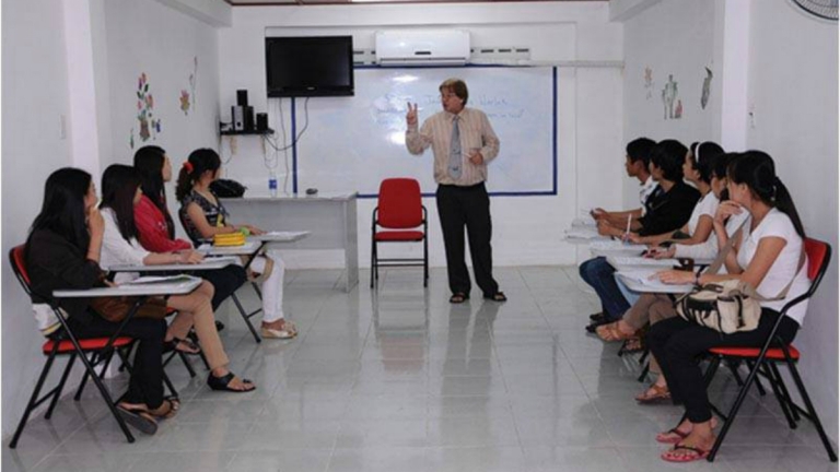 Trung Tâm Ngoại Ngữ Anh Việt Úc EVAS