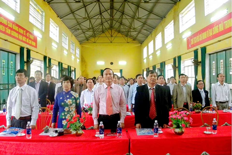 Cán bộ giảng viên của trường