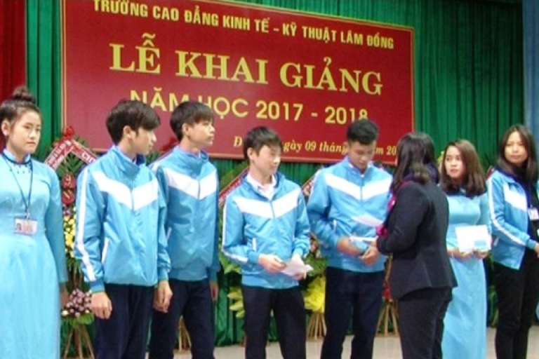 Lễ khai giảng năm học của trường