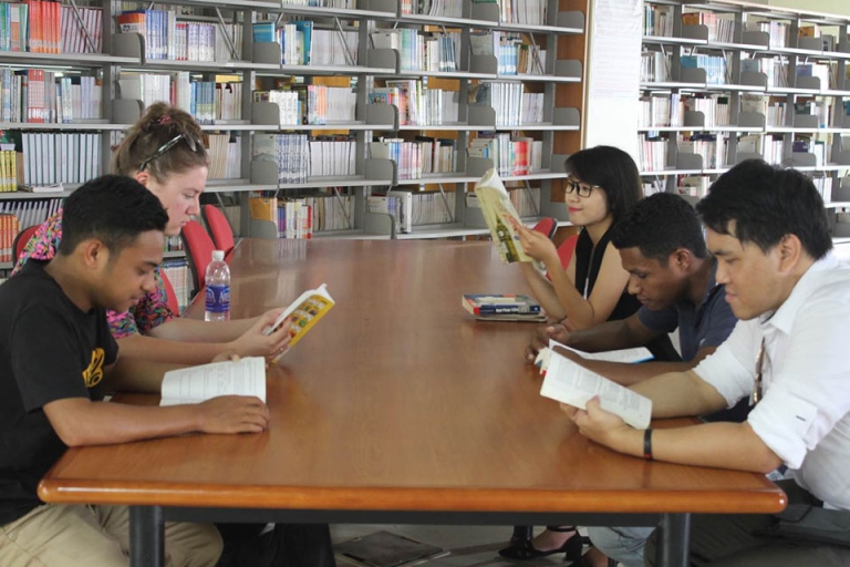 Phòng thư viên của trường