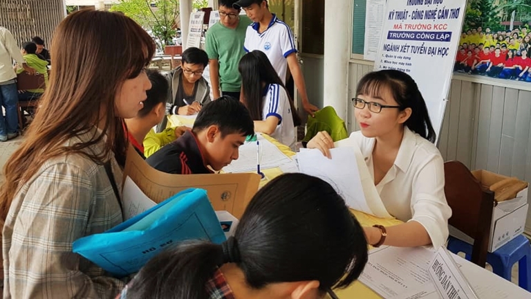 	Trường Đại Học Kỹ Thuật - Công Nghệ Cần Thơ