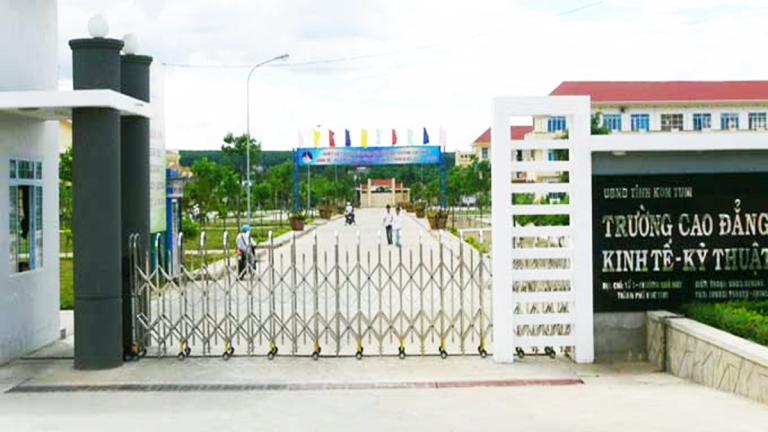Trường Cao Đẳng Kinh Tế Kỹ Thuật Kon Tum
