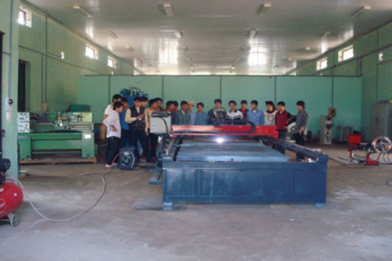 Trang thiết bị thực hành tại trường