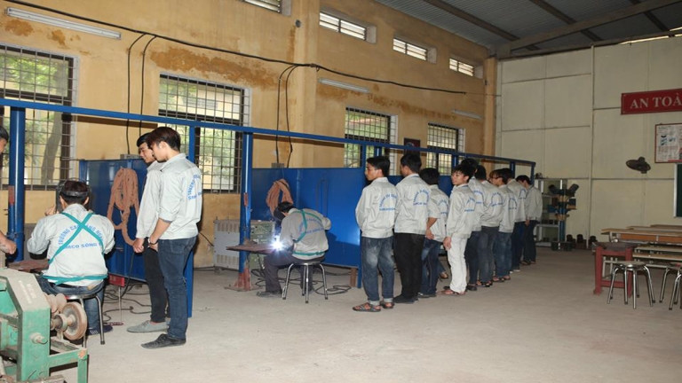 TRƯỜNG CAO ĐẲNG NGHỀ KỸ THUẬT - CÔNG NGHỆ - KINH TẾ SIMCO SÔNG ĐÀ