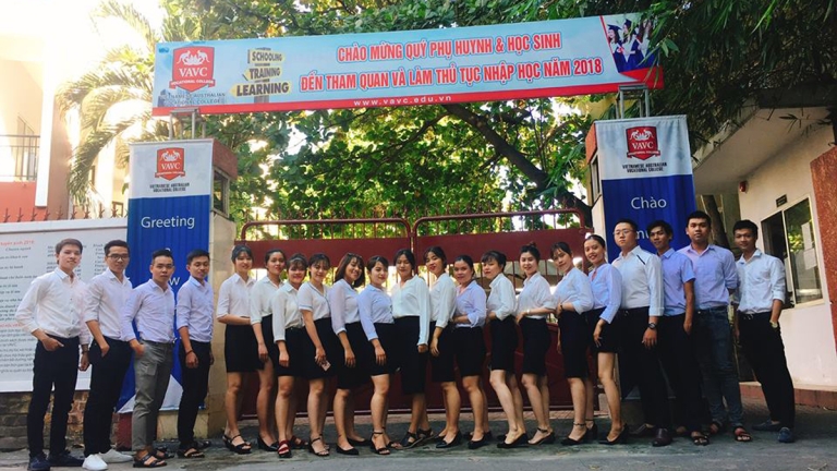 Trường Cao Đẳng Nghề Việt - Úc