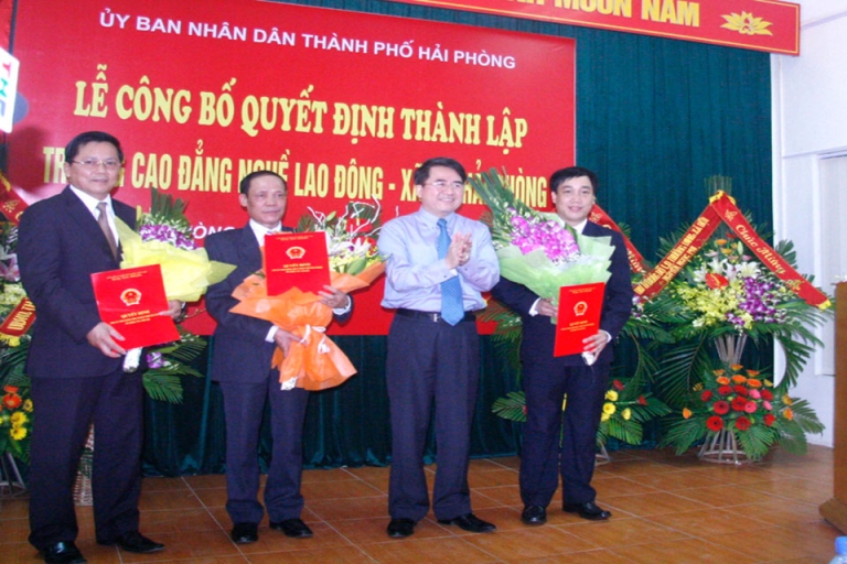 Lễ thành lập trường