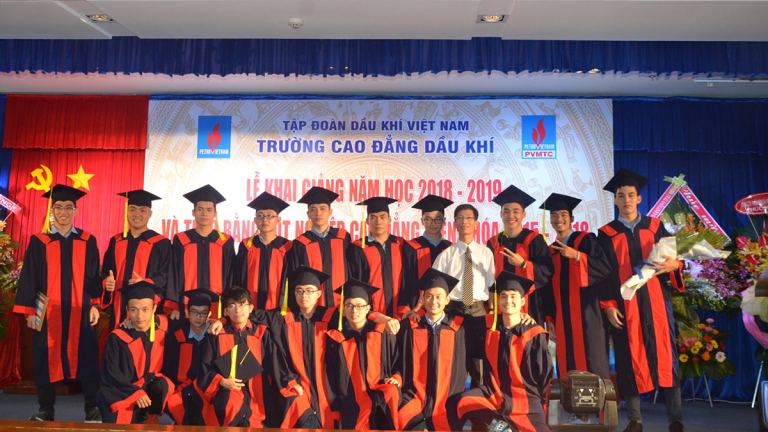 TRƯỜNG CAO ĐẲNG NGHỀ DẦU KHÍ