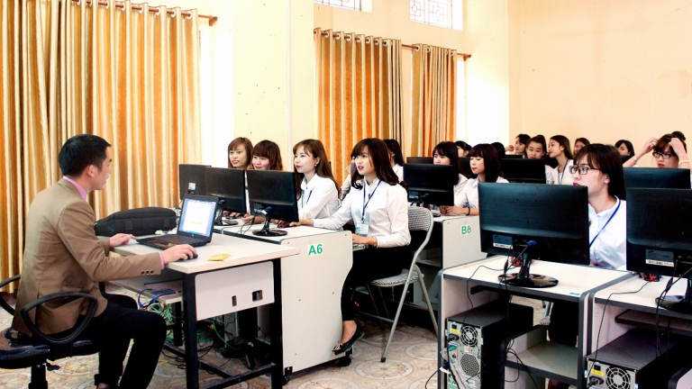 Trường Đại học Hạ Long