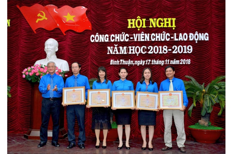 hội nghị công - viên chức