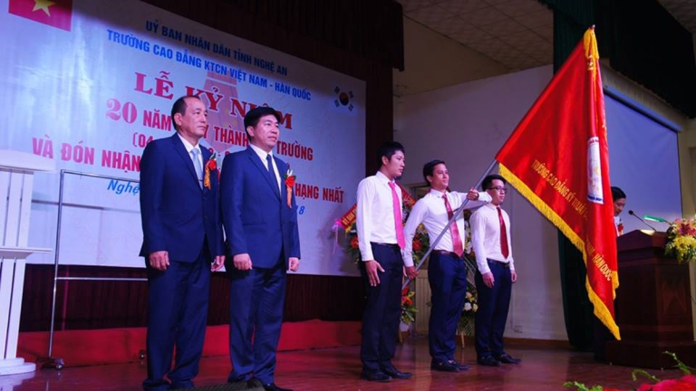 Trường Cao đẳng nghề KTCN Việt Nam - Hàn Quốc