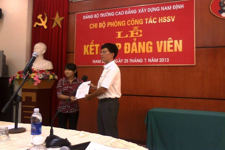 Lễ Kết nạp Đảng viên