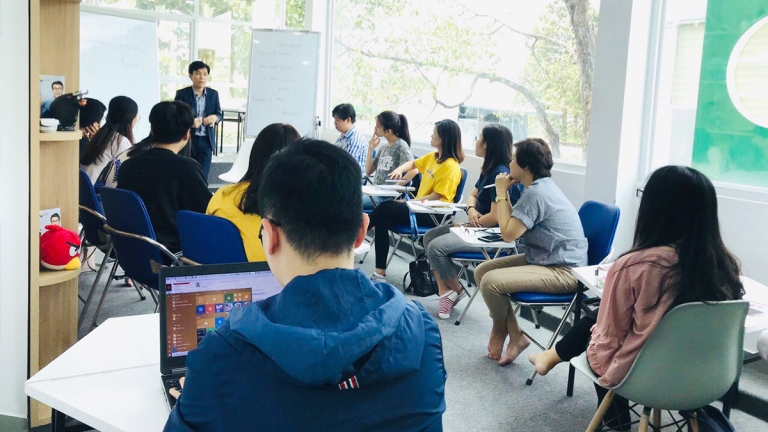 Trung tâm Ngoại ngữ Nhất Đỉnh